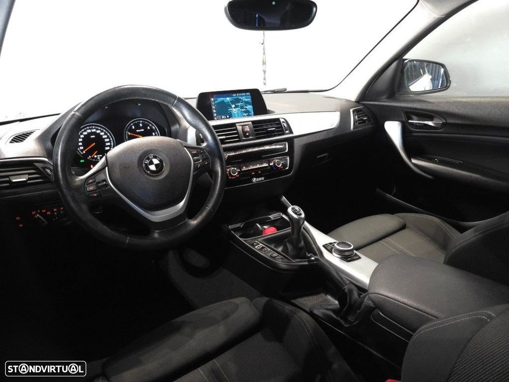 BMW 116 d Line Sport Shadow - 22