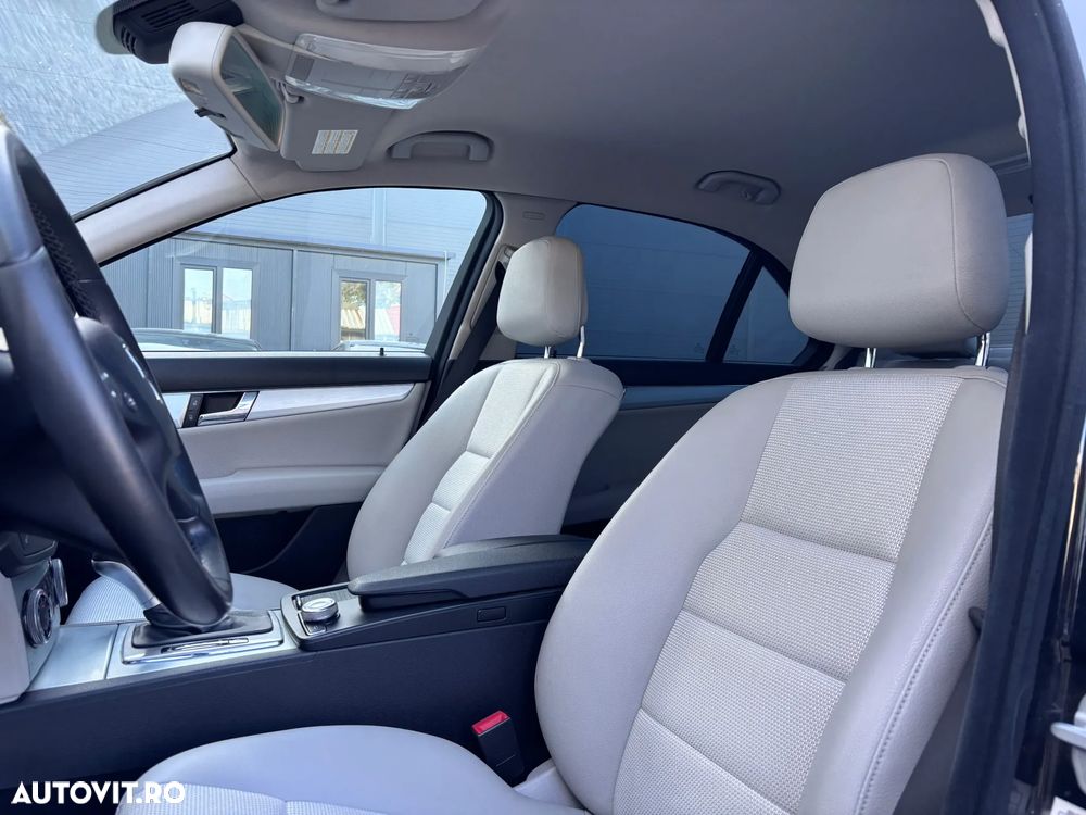 Mercedes-Benz C 250 CGI Automatik BlueEFFICIENCY Avantgarde - 22