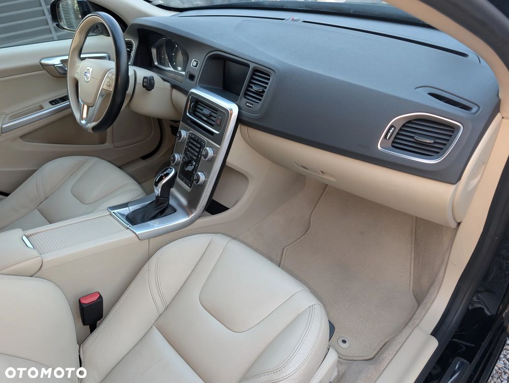 Volvo V60 Cross Country D4 Drive-E Summum - 19