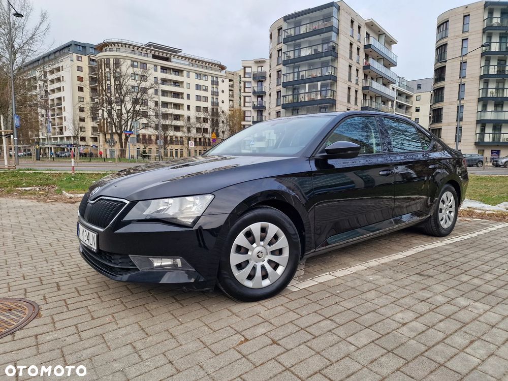 Skoda Superb 1.4 TSI Ambition - 17