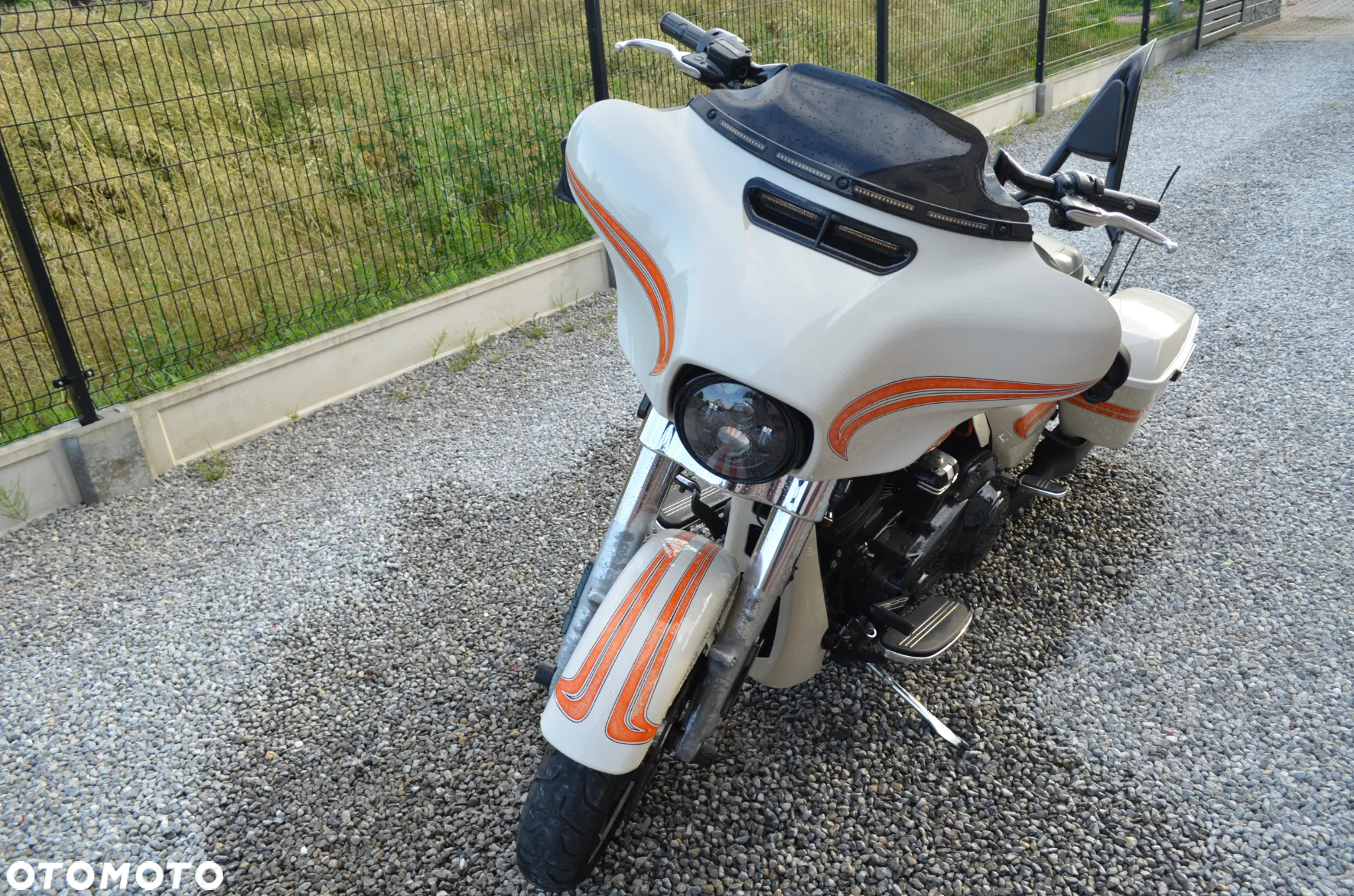 Harley-Davidson Touring Street Glide - 8
