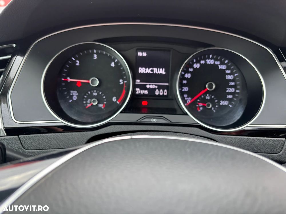 Volkswagen Passat 2.0 TDI Comfortline - 14