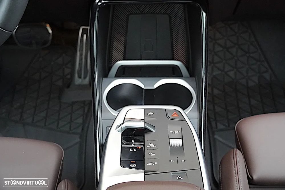 BMW X1 xDrive20d Pack Desportivo M - 32