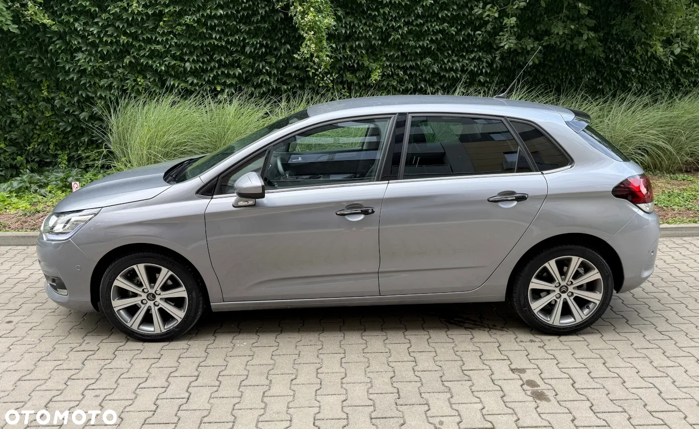 Citroën C4 PureTech 130 Stop&Start EAT8 SHINE - 2
