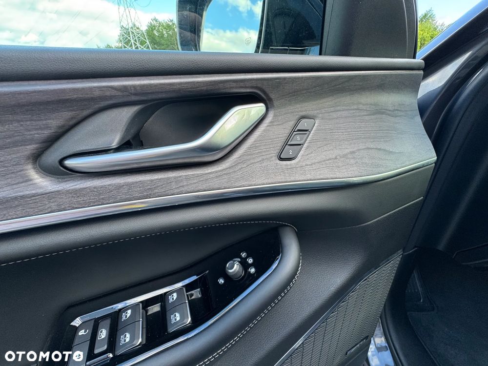 Jeep Grand Cherokee 3.6 V6 Overland - 28