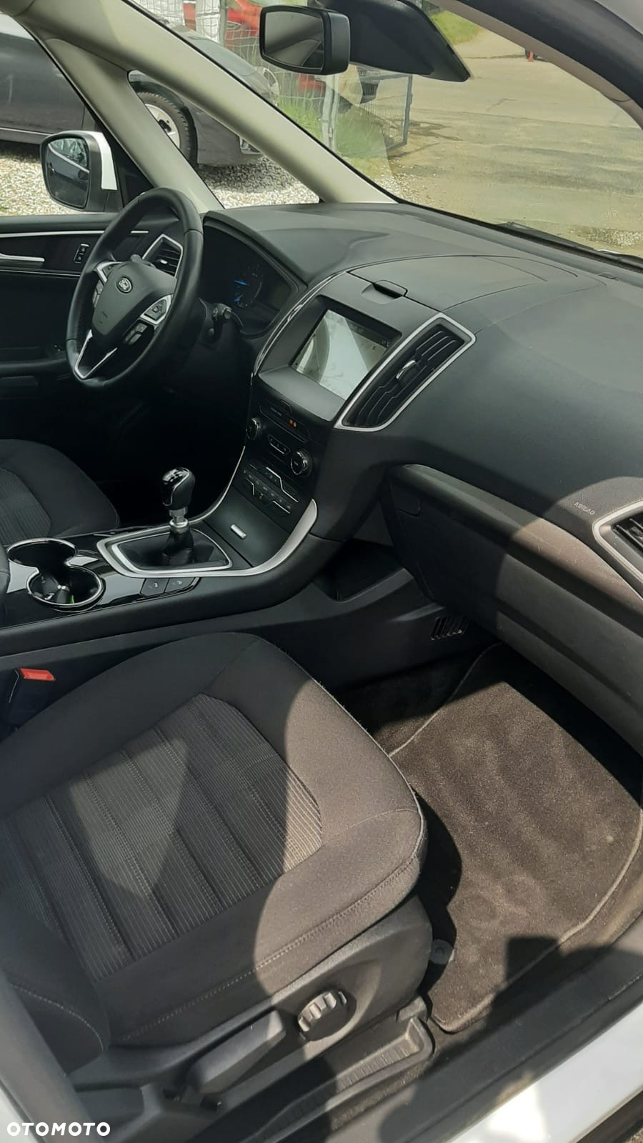 Ford Galaxy 2.0 TDCi Titanium - 16