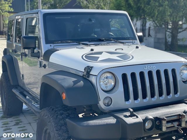 Jeep Wrangler - 8