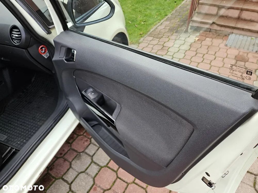 Opel Corsa 1.2 16V Enjoy - 9
