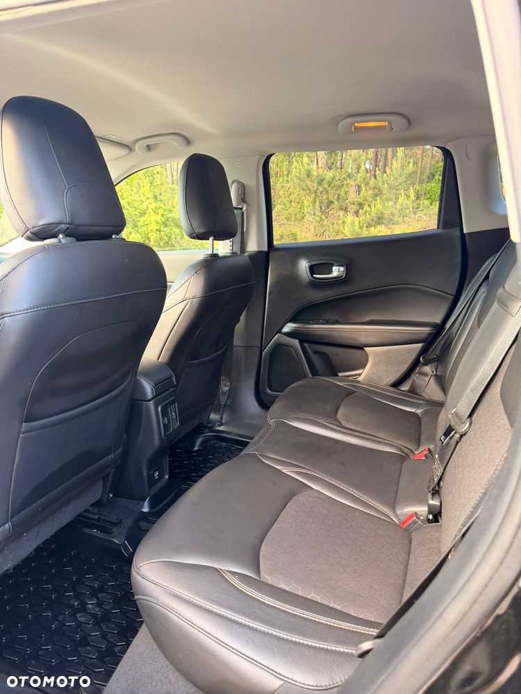 Jeep Compass - 8