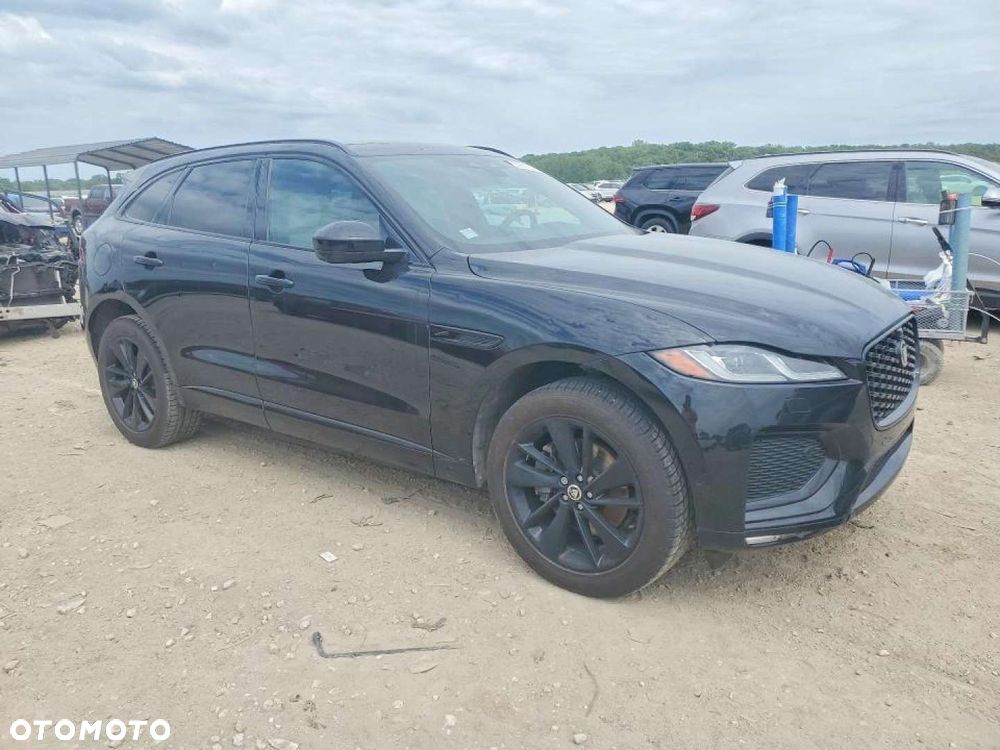 Jaguar F-Pace - 5