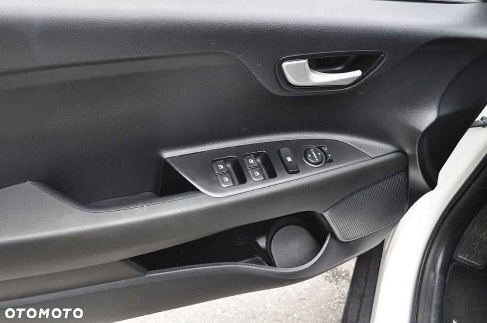 Kia Stonic - 7