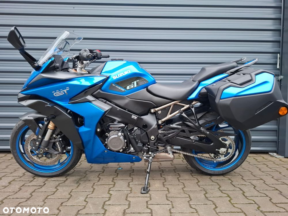 Suzuki GSX - 4
