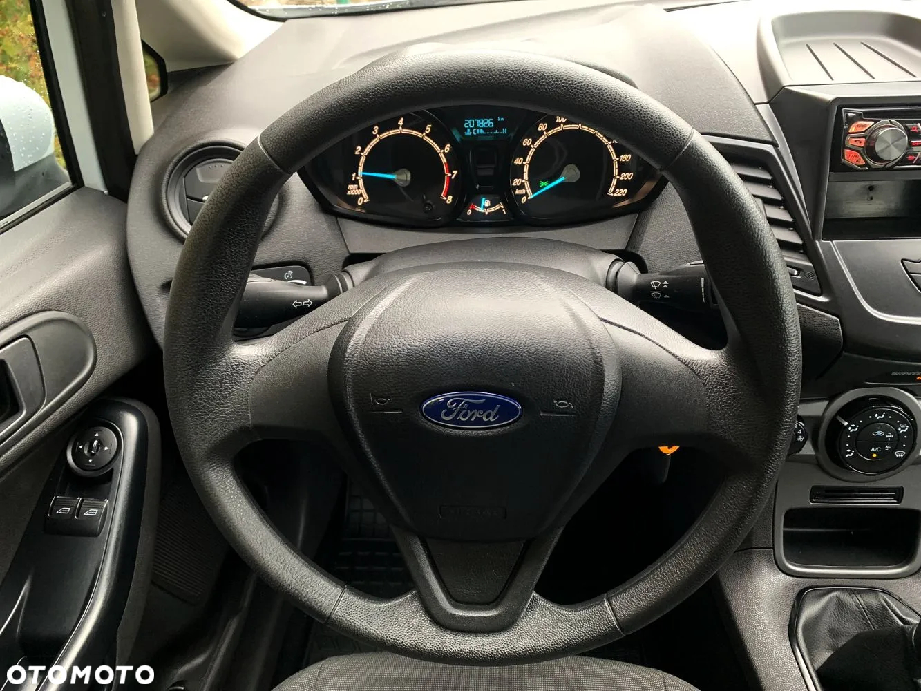 Ford Fiesta - 24