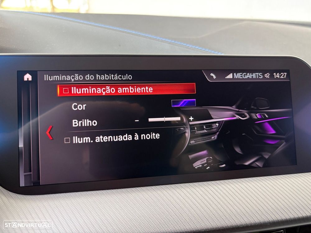 BMW 116 d Pack Desportivo M Auto - 32