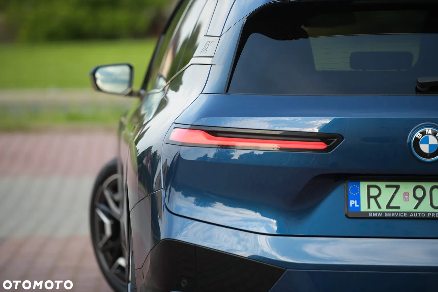 BMW iX - 29