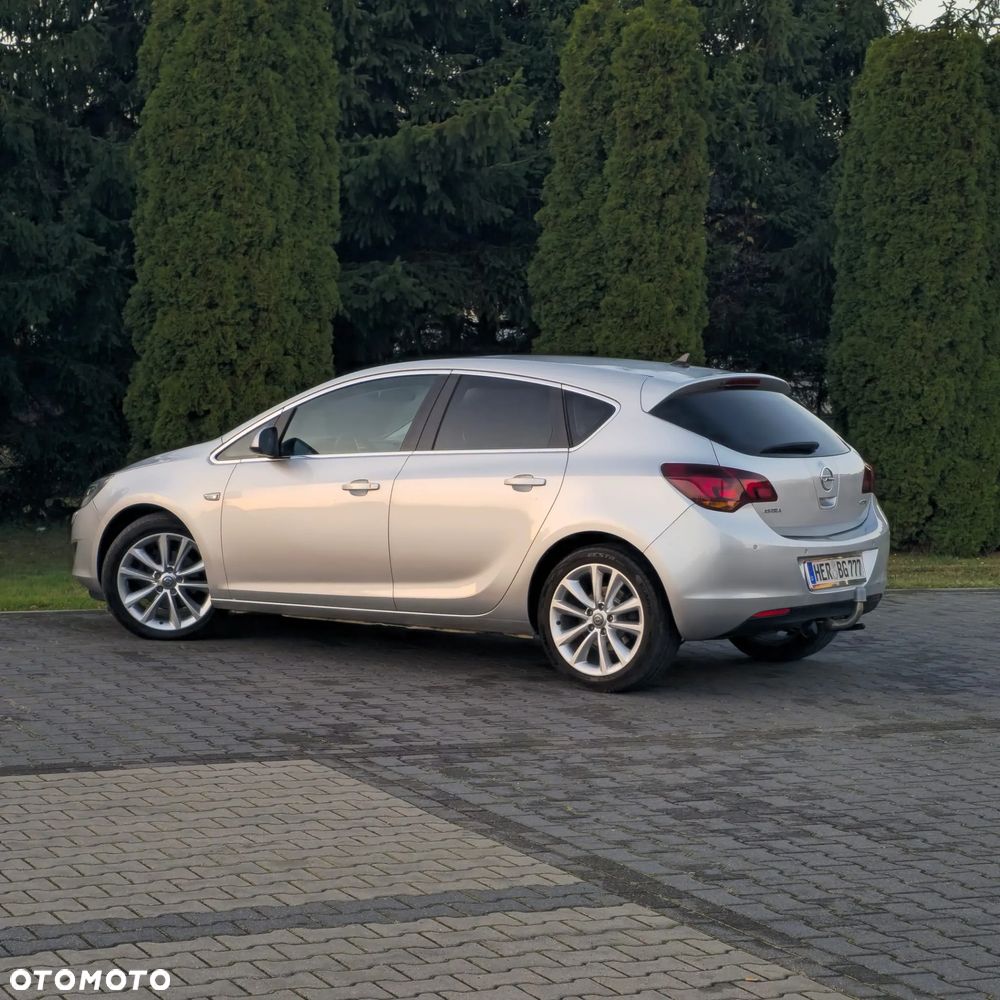 Opel Astra 1.7 CDTI DPF Cosmo - 19