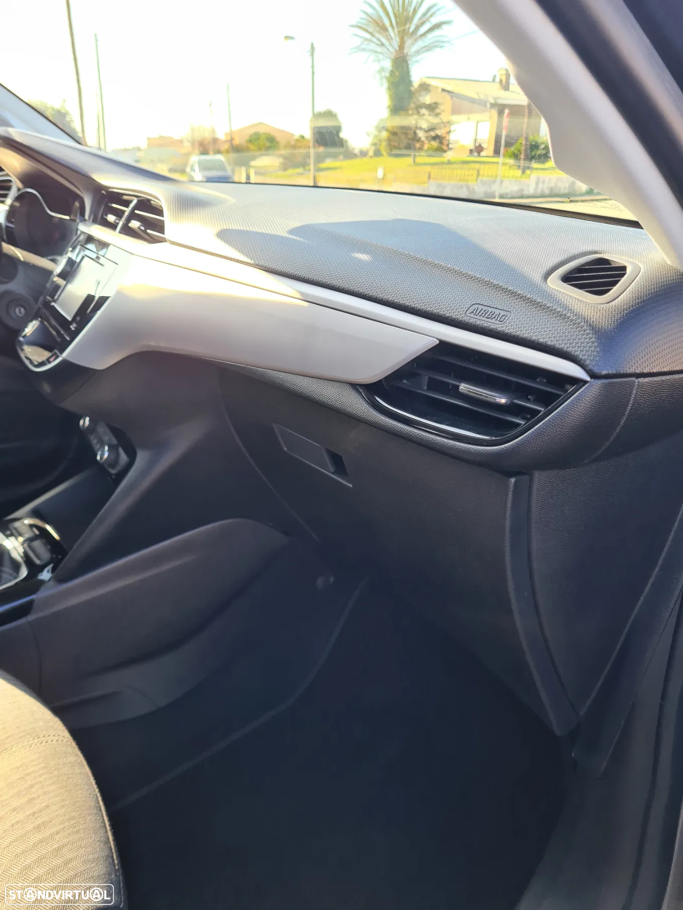 Opel Corsa 1.2 Business - 45