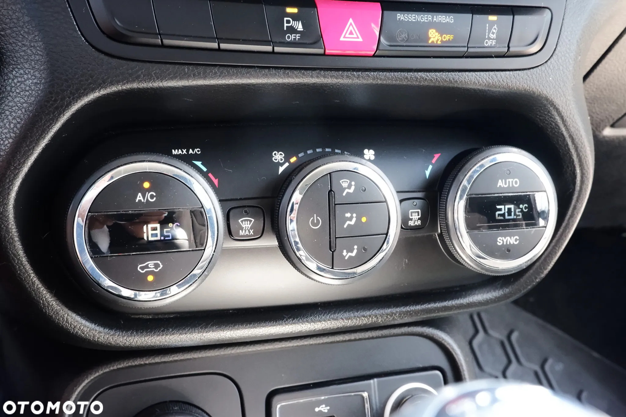 Jeep Renegade 2.0 MultiJet Limited 4WD S&S - 22