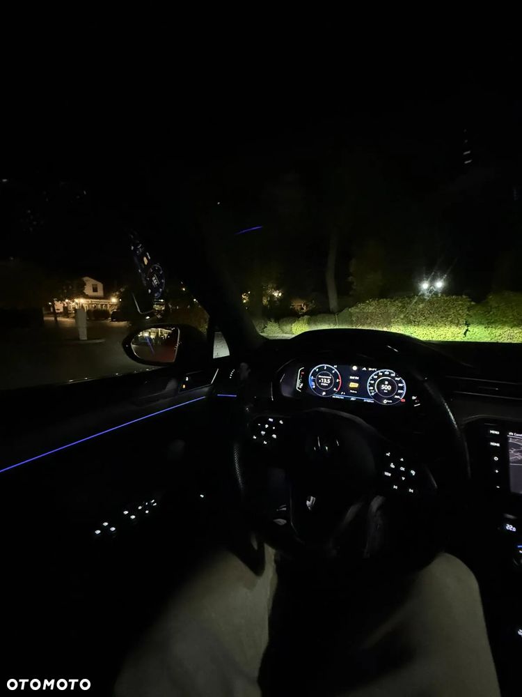 Volkswagen Passat 2.0 TDI 4Mot Elegance DSG - 12