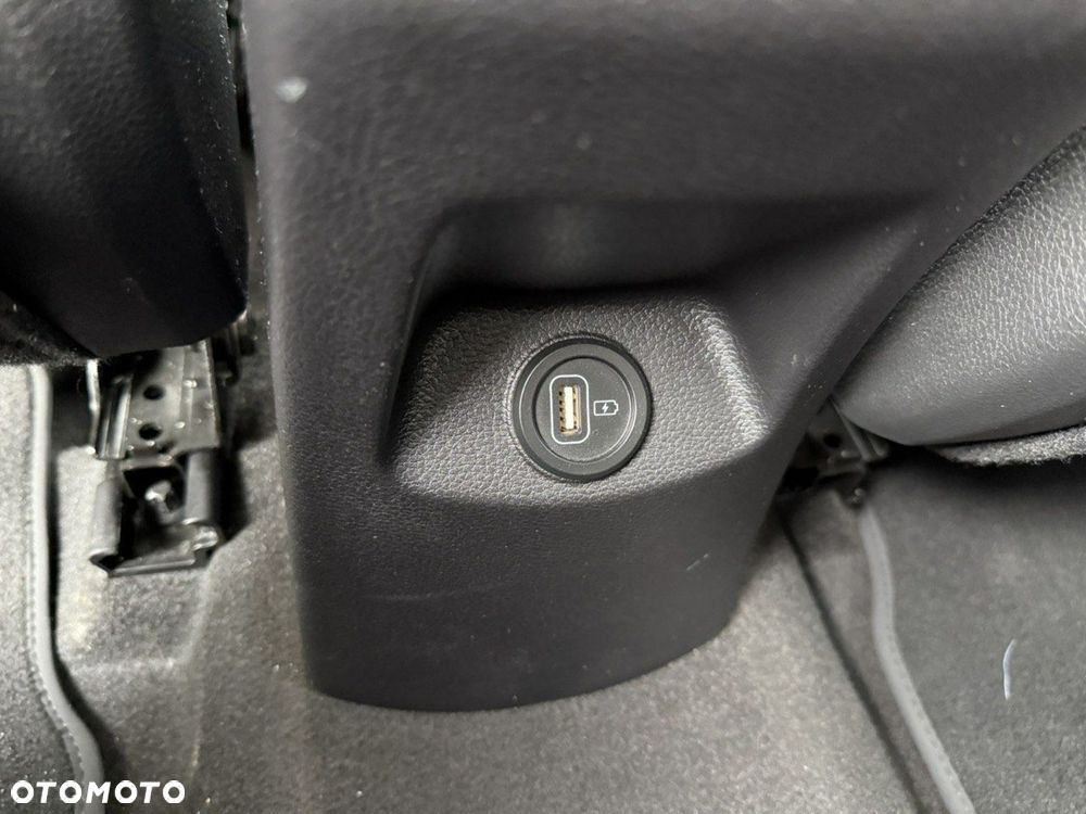 Kia Stonic - 30