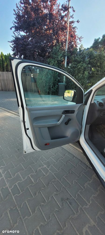 Volkswagen Caddy - 26