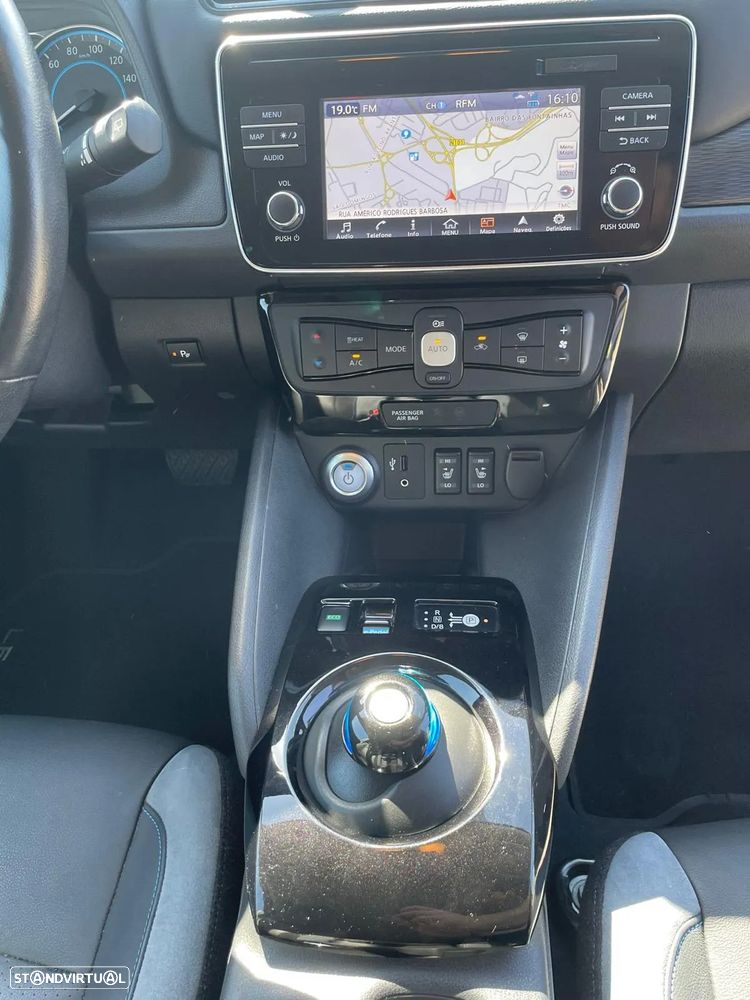 Nissan Leaf Tekna ProPilot Park - 14