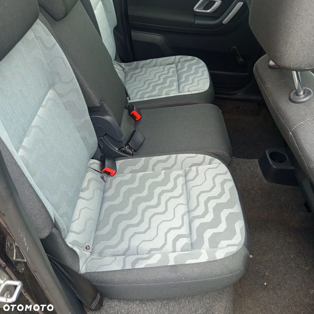 Skoda Roomster 1.2 Ambition - 11