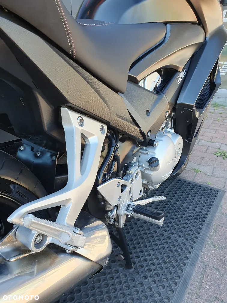 Honda VFR - 20