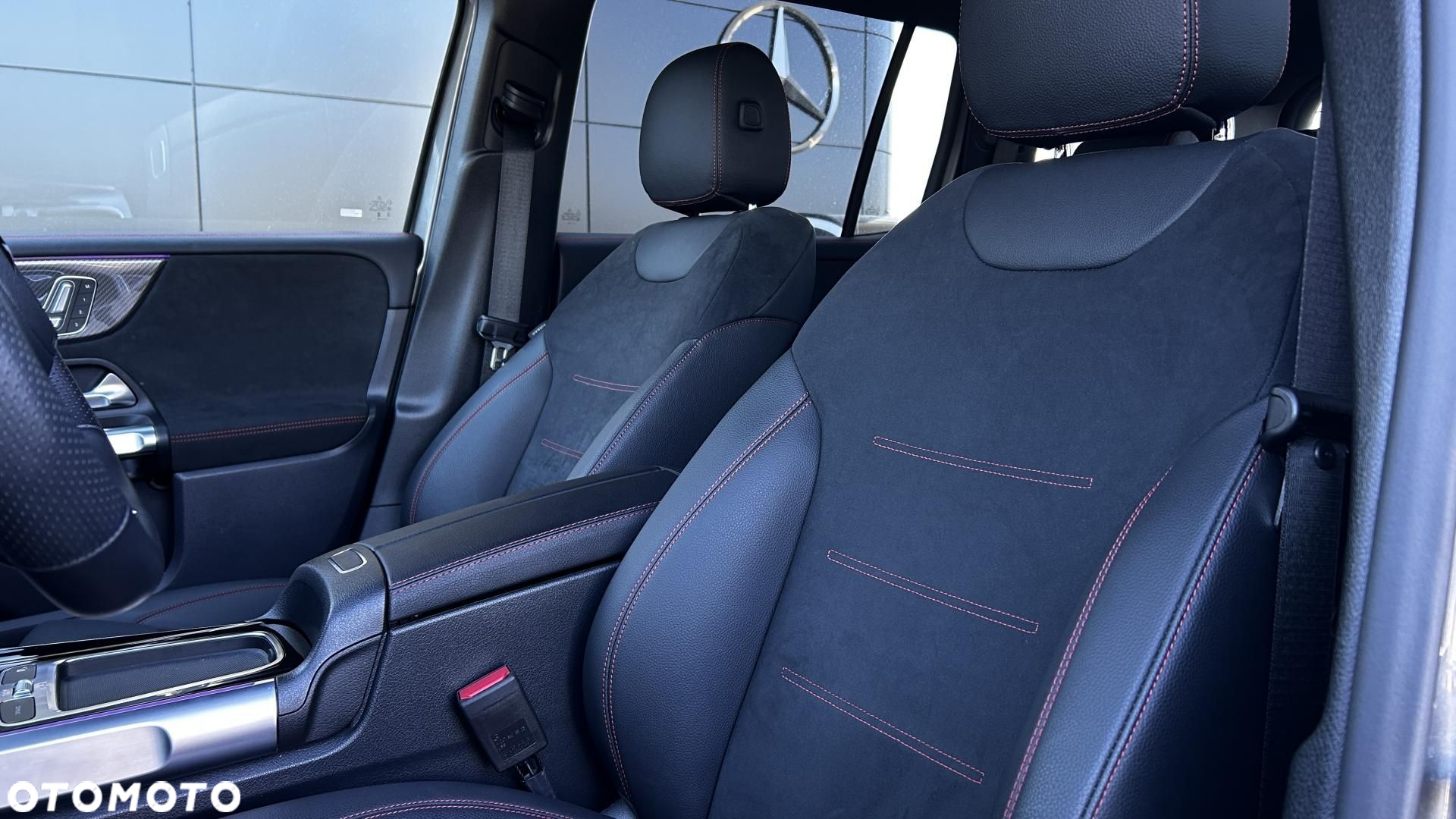 Mercedes-Benz GLB 200 AMG Line 7G-DCT - 11