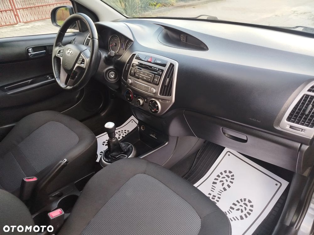Hyundai i20 1.25 Classic + - 34