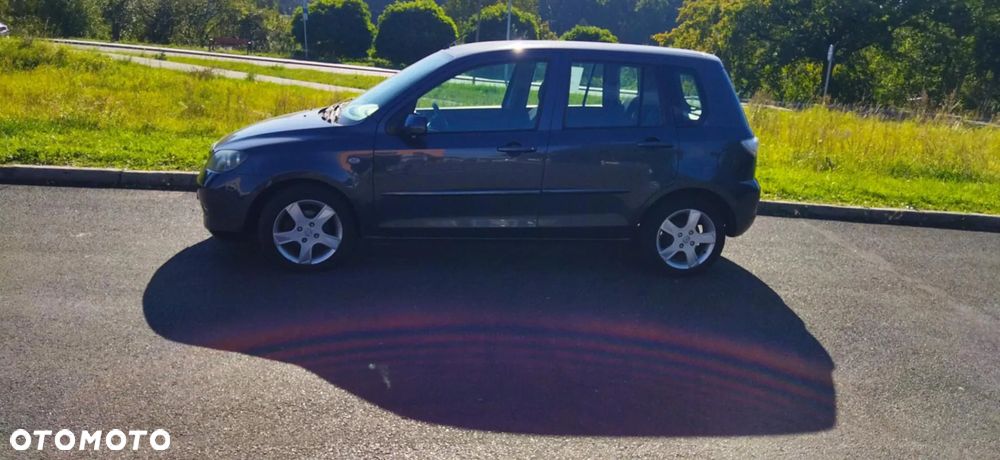 Mazda 2 - 4