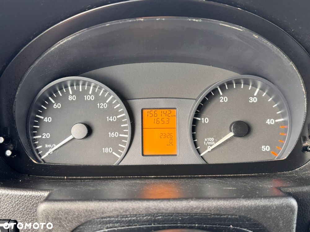 Mercedes-Benz Sprinter - 18