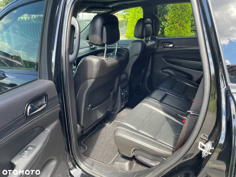 Jeep Grand Cherokee - 10