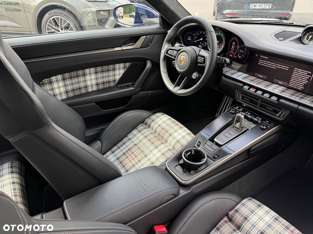 Porsche 911 Turbo 50 Years - 25