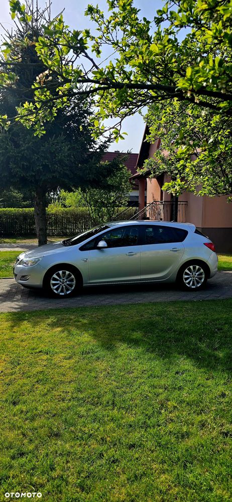 Opel Astra 1.7 CDTI DPF 150 Jahre - 5