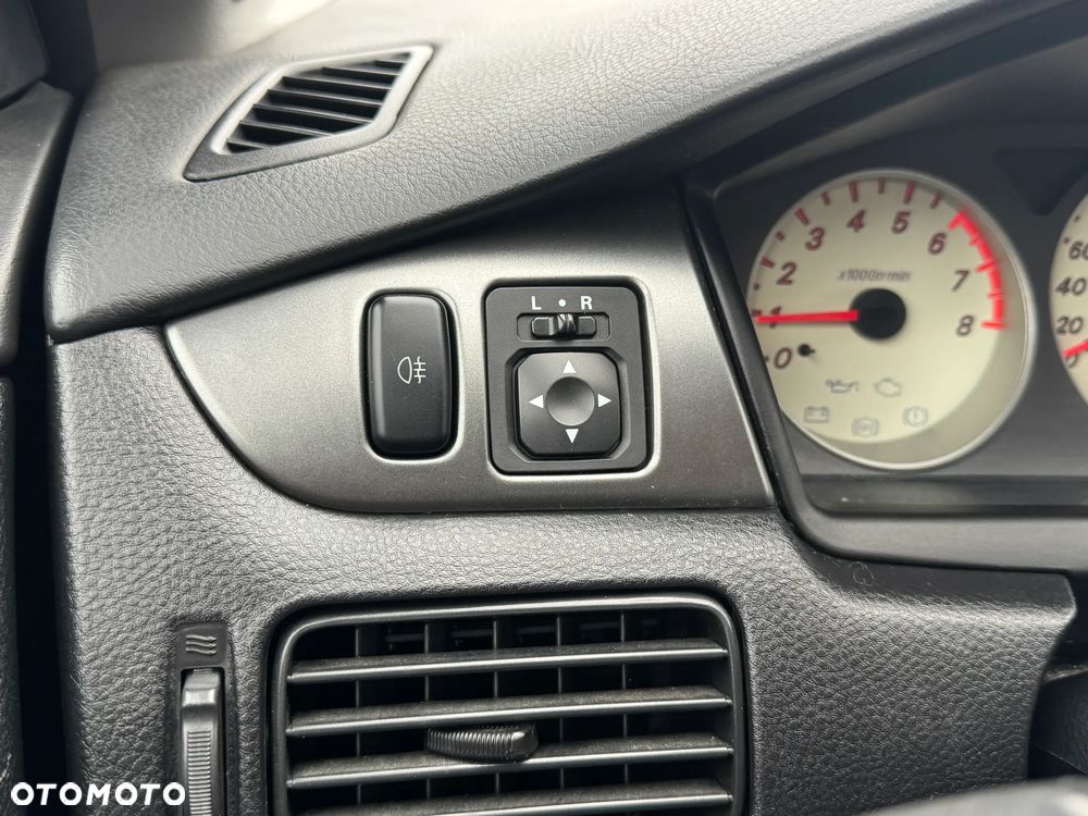 Mitsubishi Lancer 1.6 Comfort - 24