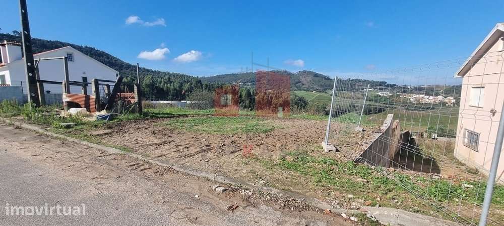 Terreno rústico com viabilidade de construção - Grande imagem: 2/4