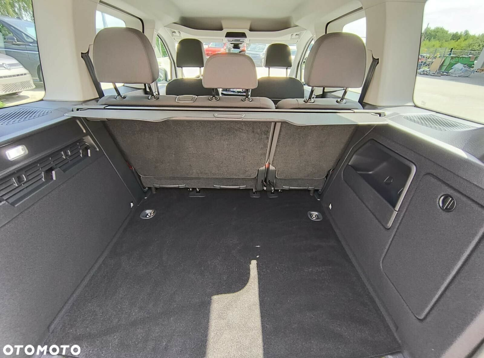 Volkswagen Caddy - 11