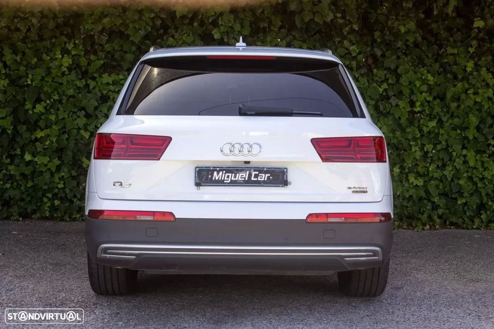 Audi Q7 3.0 TDi E-tron quattro Tiptronic — fotografia 9