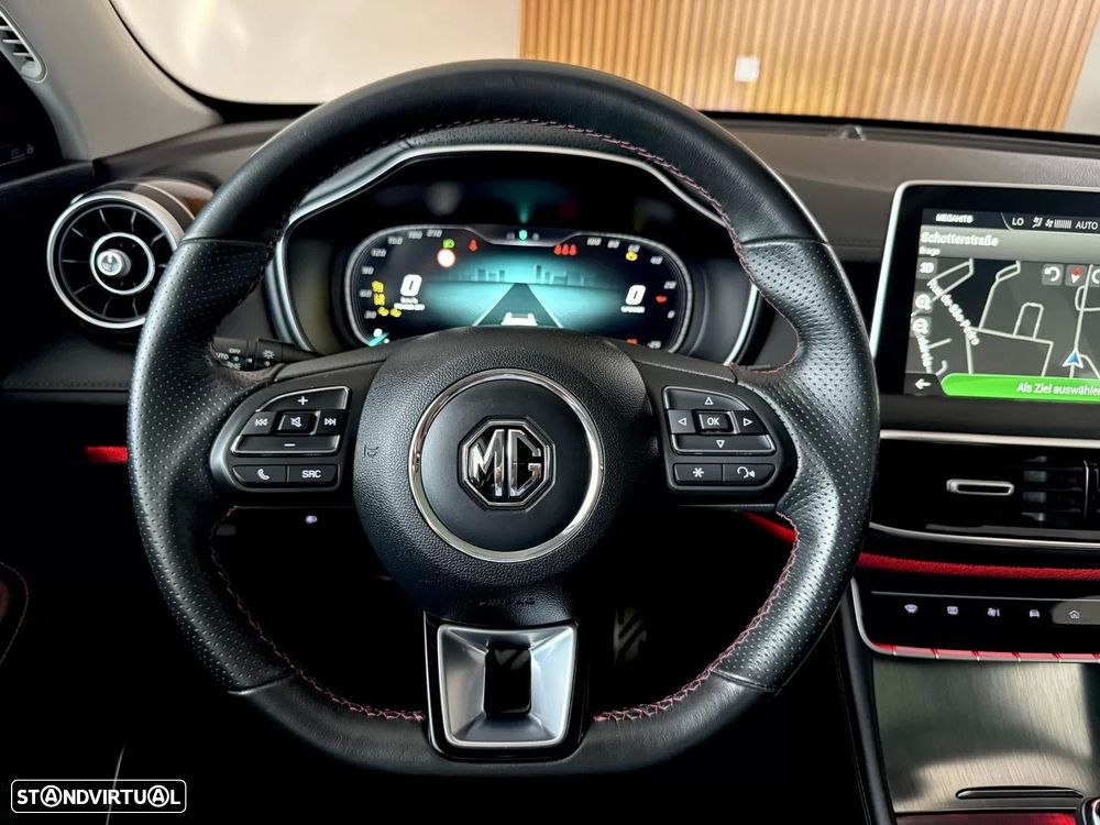MG EHS 1.5 T-GDI Plug-in Hybrid Luxury - 36