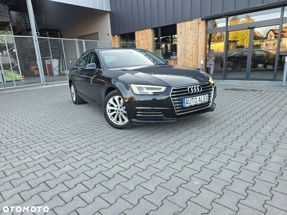 Audi A4 - 1