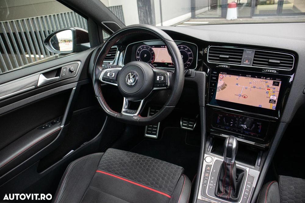 Volkswagen Golf GTI (BlueMotion Technology) DSG Performance - 34