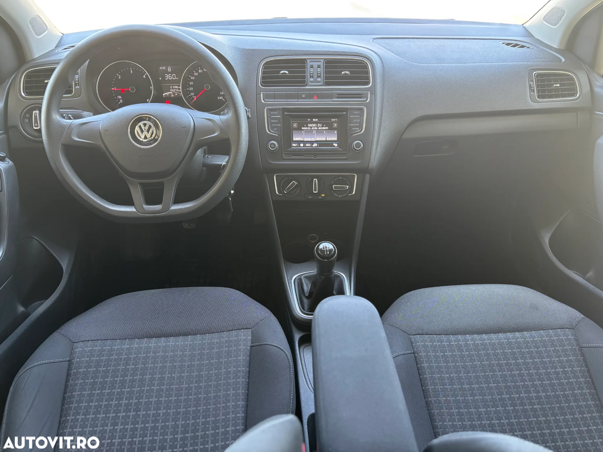 Volkswagen Polo 1.4 TDI CR Comfortline - 12