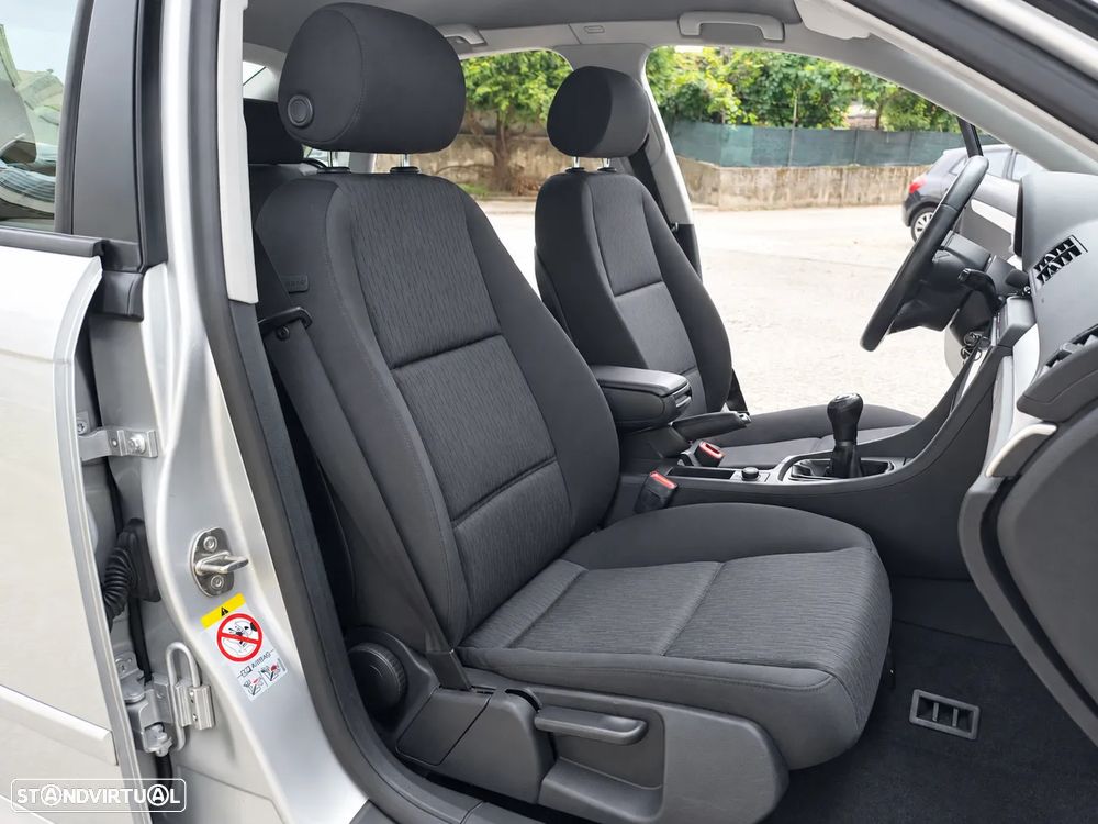 Audi A4 2.0 TDI S-line - 30