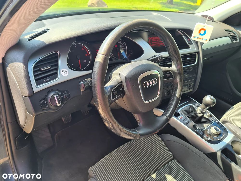 Audi A4 Allroad - 12