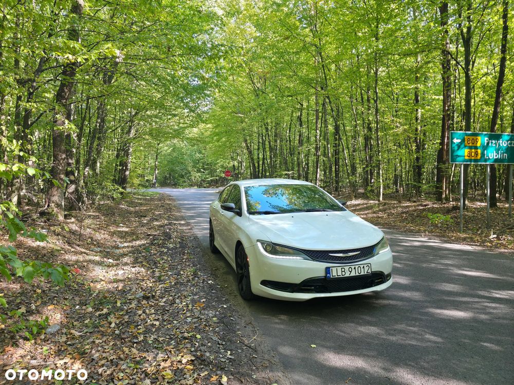 Chrysler 200 - 2