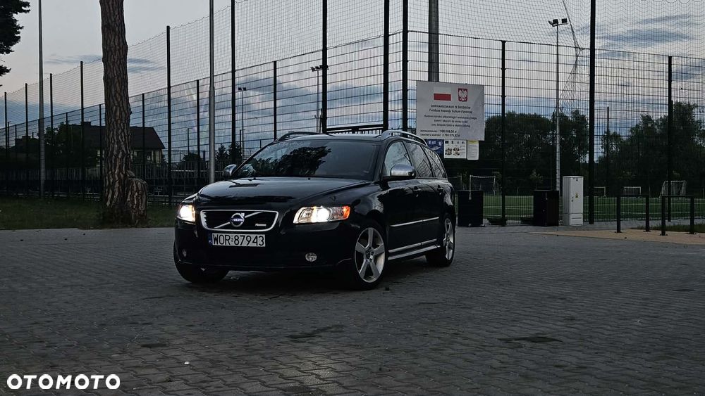 Volvo V50 D2 R-Design - 1