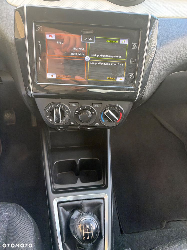 Suzuki Swift 1.2 Dualjet Allgrip Comfort - 19