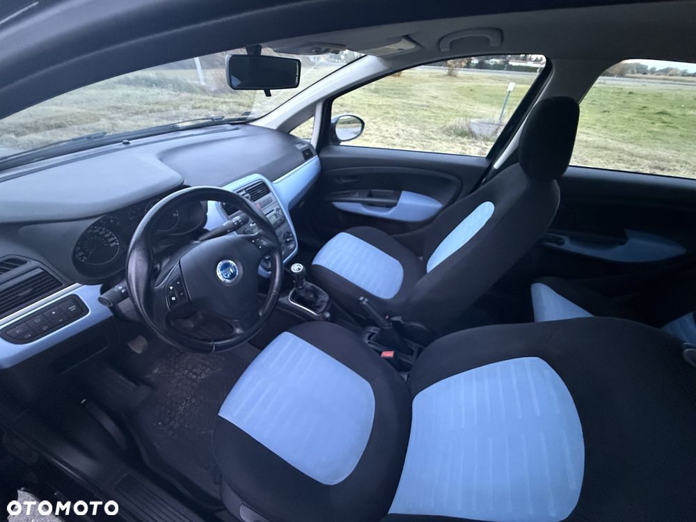 Fiat Grande Punto 2006 photo 5