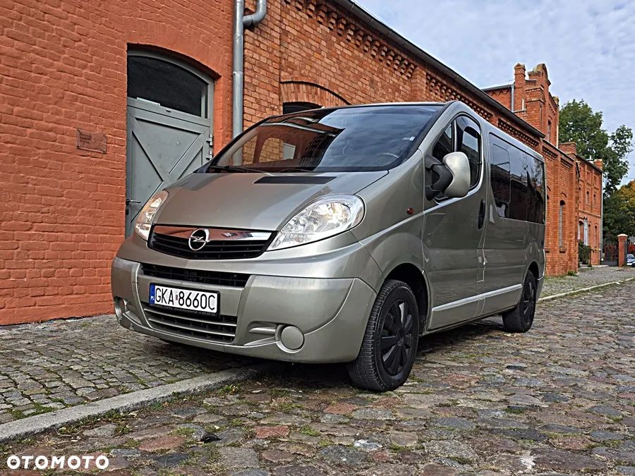 Opel Vivaro - 17